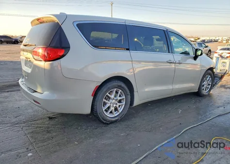 2017 Chrysler Pacifica Touring из США, поврежденный, VIN 2C4RC1DG0HR584381